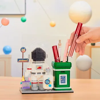 Dor de Poștă Pen Recipient Micro Blocuri 3D Astronaut Titularul Mini Caramida Cifre Jucării Pentru Copil un Cadou de Crăciun Cu Lumină